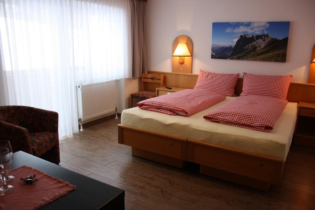 Landhotel Wolf Leutasch Szoba fotó